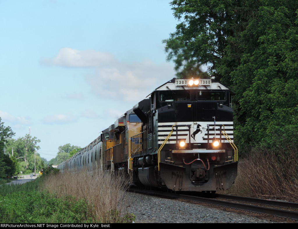 NS 7300 on 68N 